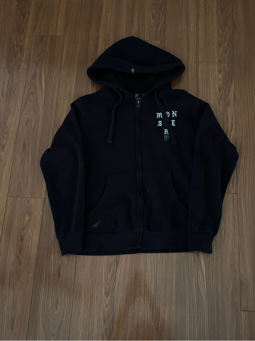 monster energy zipup, sz m (tagged L)